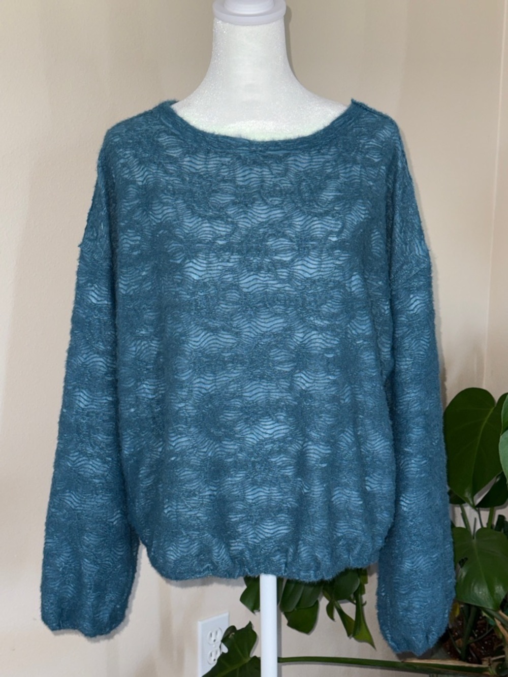 Buckle Daytrip Textured Eyelash top, Mallard Blue, Medium